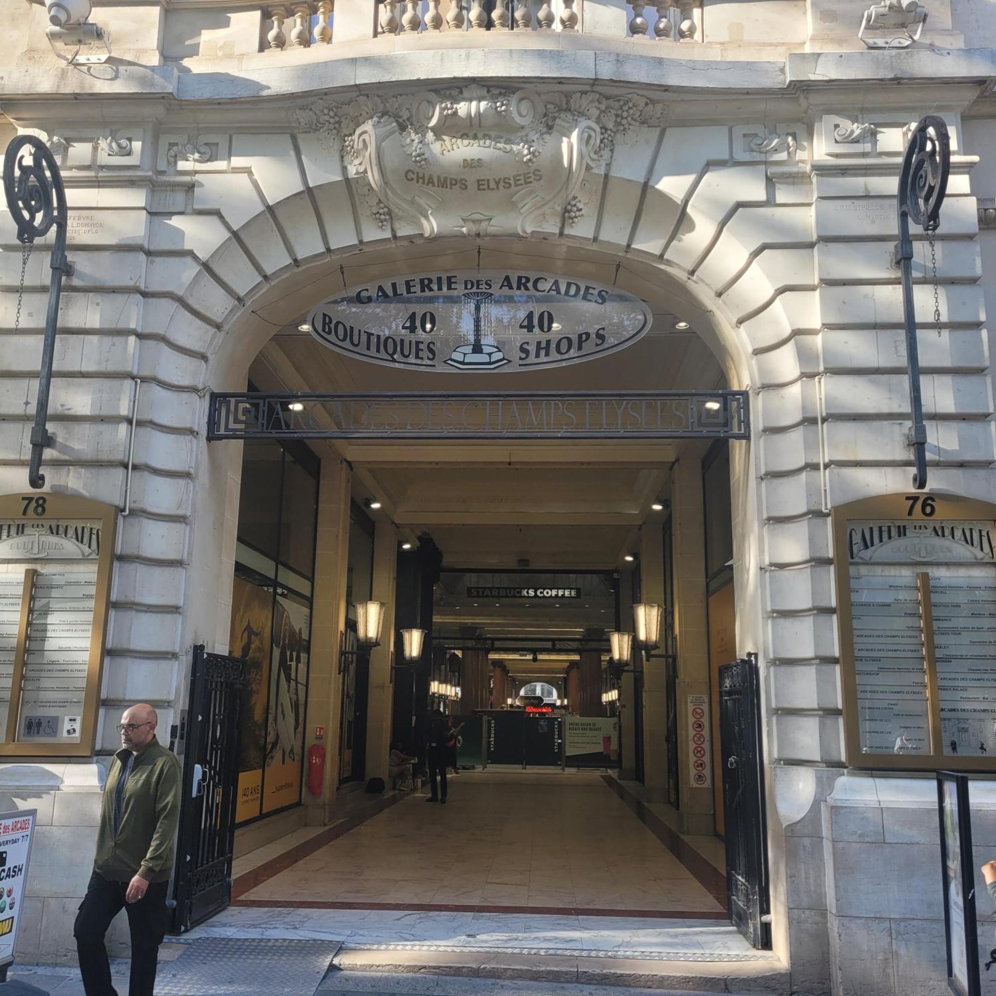 Bel Appartement Champs Elysees Avec 2 Chambres Παρίσι Εξωτερικό φωτογραφία