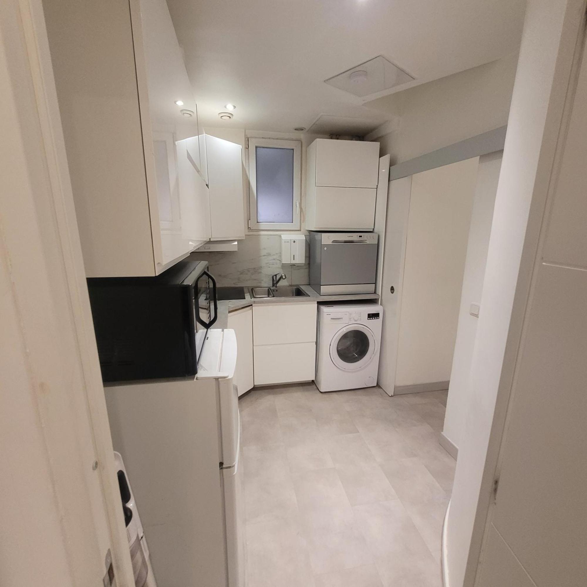 Bel Appartement Champs Elysees Avec 2 Chambres Παρίσι Εξωτερικό φωτογραφία